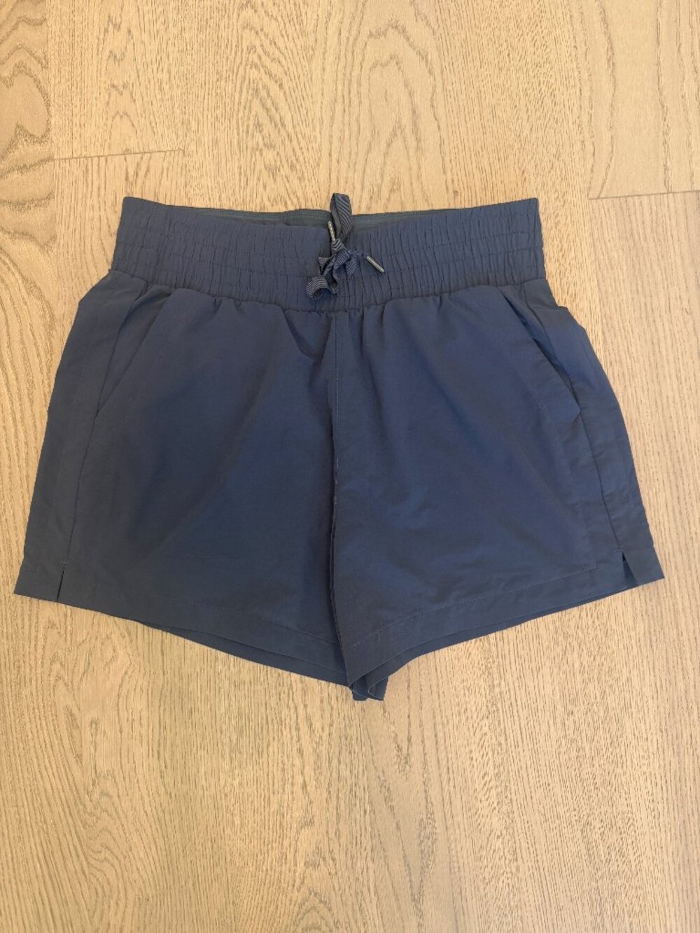 Spanx Out of Office Short Blue-Gray Size L EUC